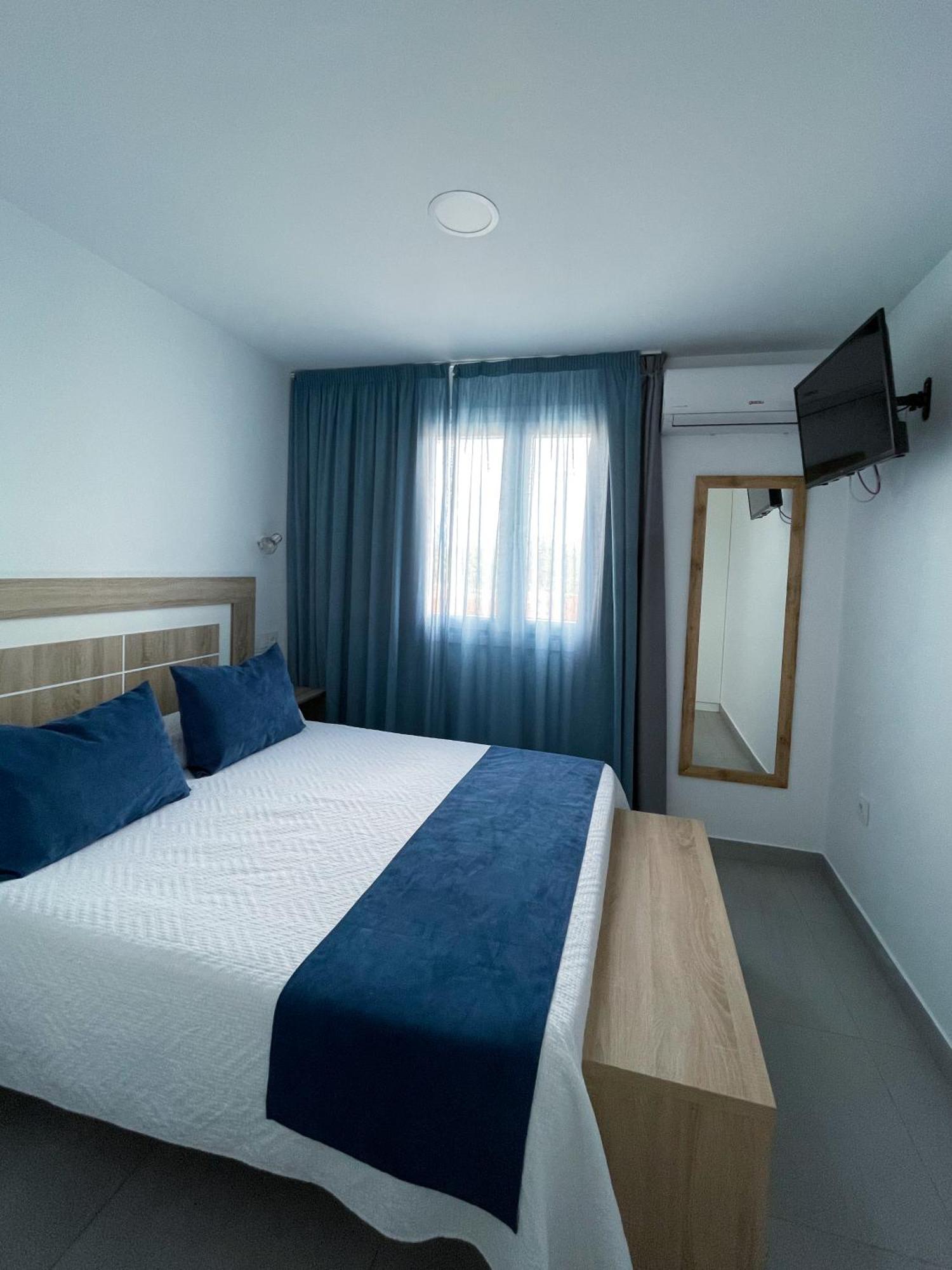 Apartamentos Lusitania Parking Gratis Bajo Disponibilidad Mérida Ngoại thất bức ảnh